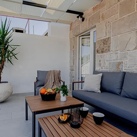 בית נופש Modern Fisherman's Stone House Brna Smokvica (Korcula)