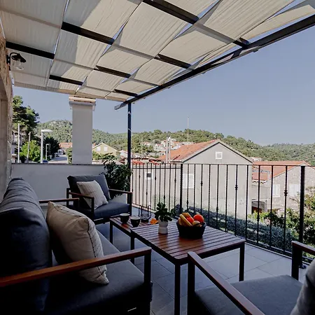 Semesterbostad Modern Fisherman's Stone House Brna *