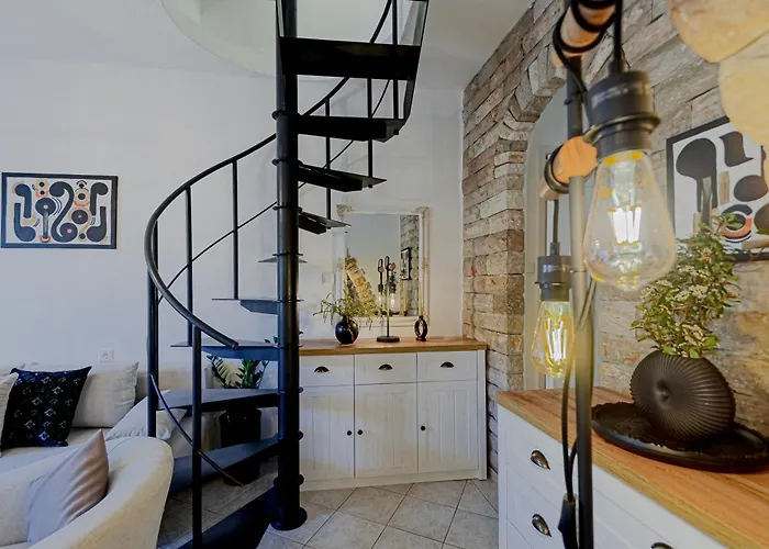 Modern Fisherman's Stone House Brna Vakantiehuis *