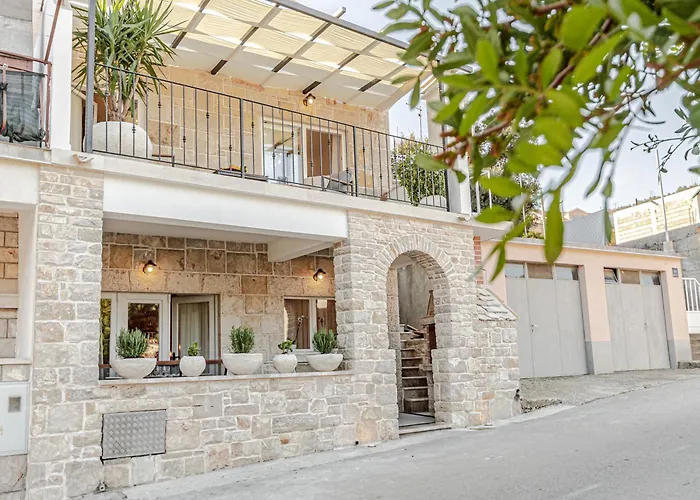 Modern Fisherman's Stone House Brna Vakantiehuis *